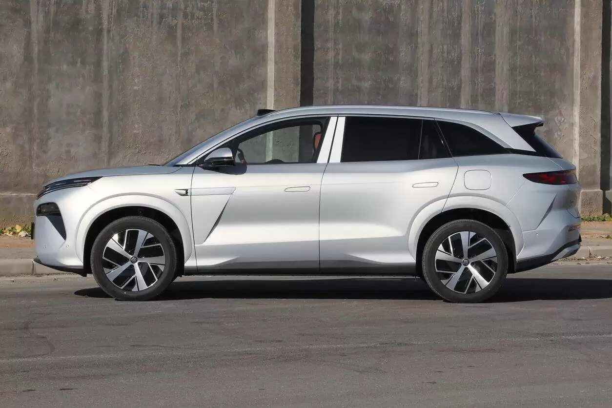  Tang L Premium