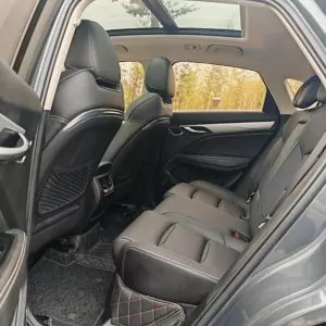  Geely Monjaro 2