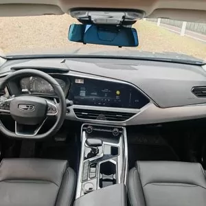  Geely Monjaro 2