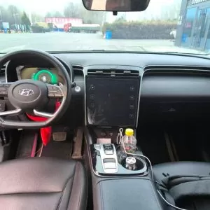  Hyundai Elantra 1