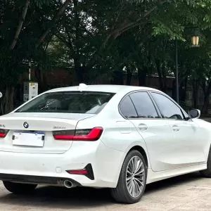  BMW i5 eDrive40L M Sport Package