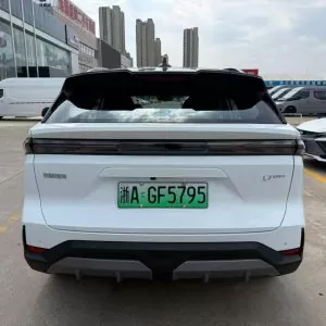  Geely Monjaro 2