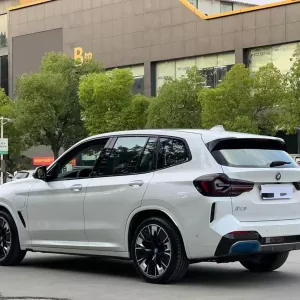  BMW i5 eDrive40L M Sport Package
