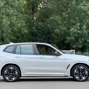  BMW i5 eDrive40L M Sport Package