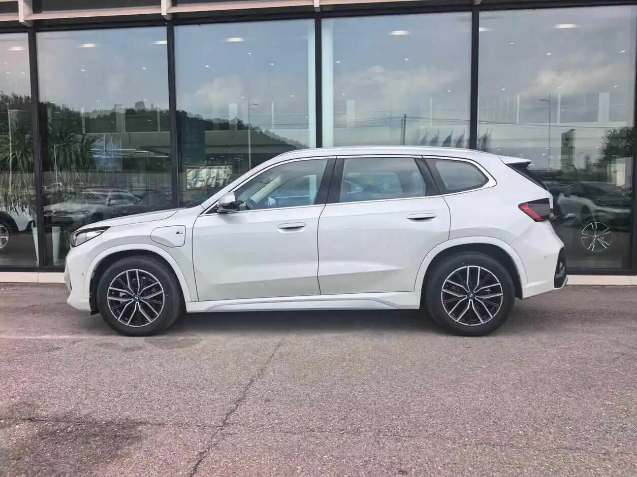  BMW iX1 xDrive25L M Sport 2025