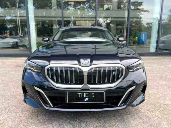  BMW i5 eDrive40L M Sport Package