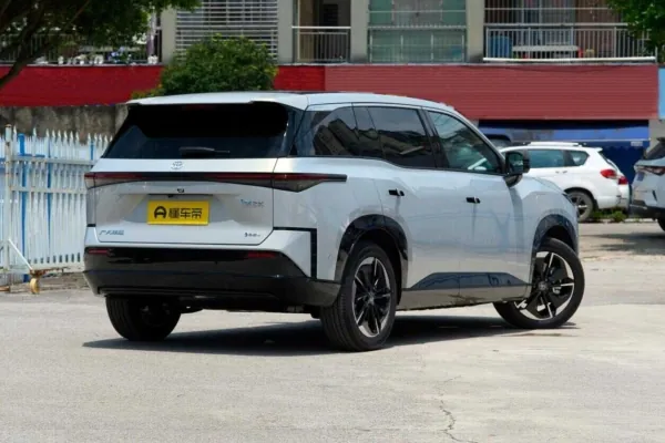  Toyota