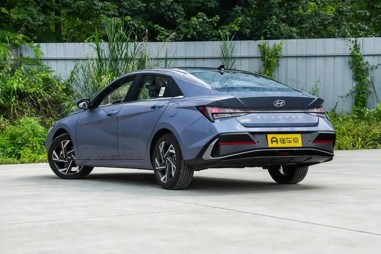  Hyundai Elantra 1.5L CVT GLX Elite Edition 2026