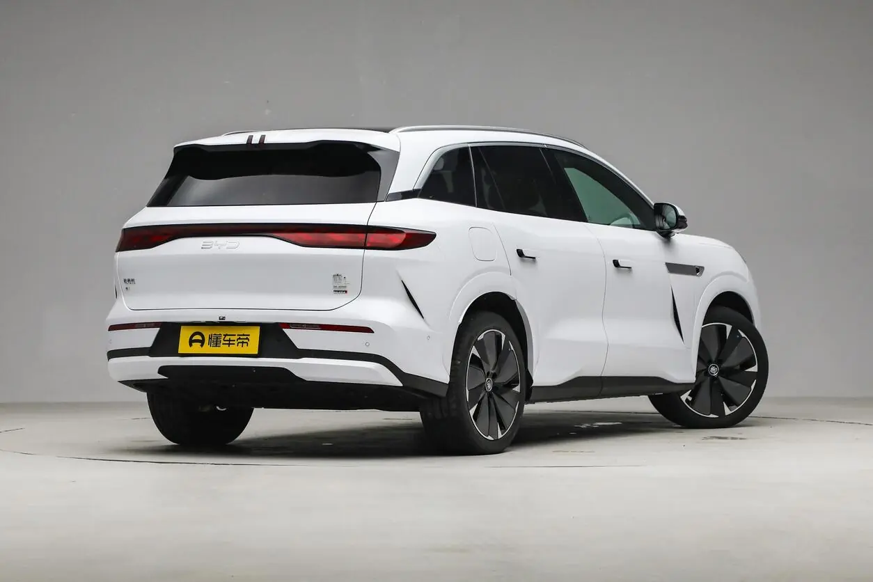  BYD Tang L EV with LiDAR