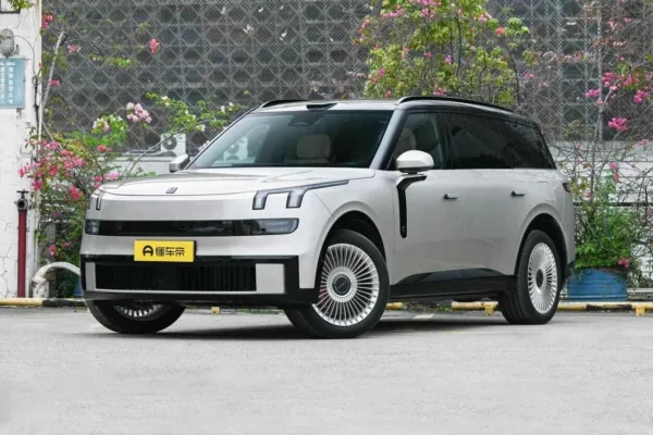  Lynk & Co 900 2.0T Ultra 2026