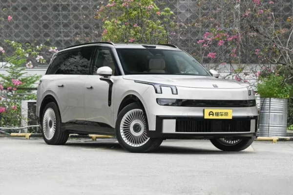  Lynk & Co 900 2.0T Ultra 2026