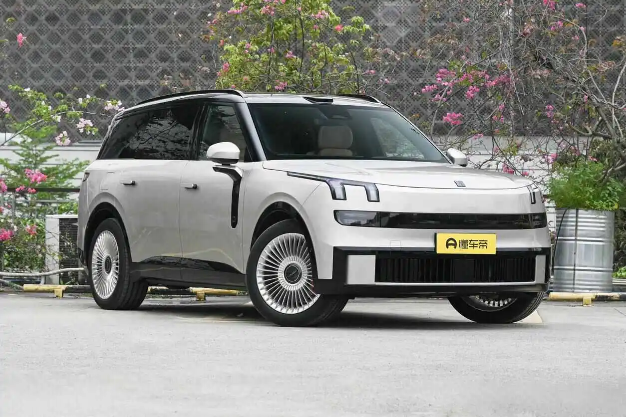  Lynk & Co 900 2.0T Ultra 2026