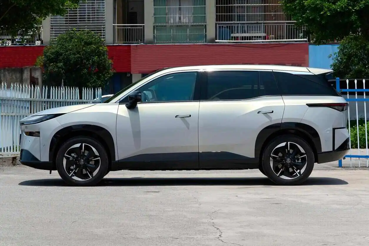  Toyota